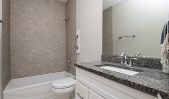 544 N Woodland Ct, Addison, IL 60101