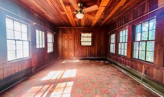 302 Chestnut St, Abbeville, SC 29620