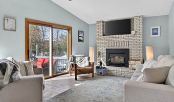 87 Maple Ridge Dr, Monmouth, ME 04259