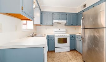827 E Boyd Dr #C, Baton Rouge, LA 70808