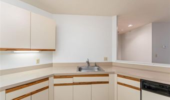2 School St 133, Lincoln, RI 02802