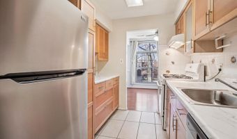 3356 WOODBURN Rd #34, Annandale, VA 22003
