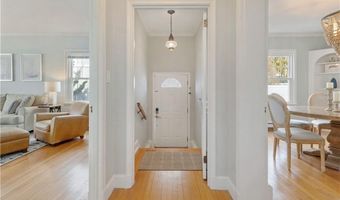112 Esplanade, Middletown, RI 02842
