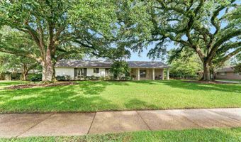 3044 Mcconnell Dr, Baton Rouge, LA 70809