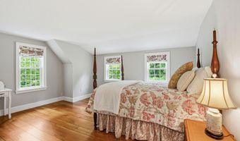 16 Storybrook Ln, Amherst, NH 03031