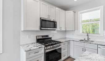 128 Rock Hill Rd, Asheville, NC 28803