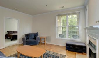 1320 N WAYNE St N 307, Arlington, VA 22201