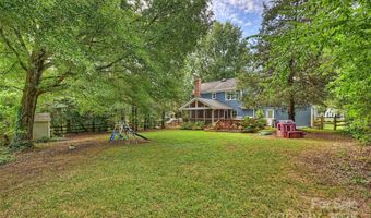 8520 Golf Ridge Dr, Charlotte, NC 28277