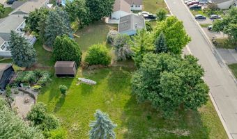 2130 W JONATHON Dr, Appleton, WI 54914