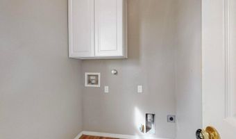 9801 Basha St NW, Albuquerque, NM 87114