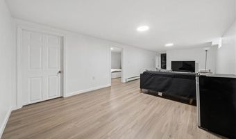 91 Weeden Ave, East Providence, RI 02916