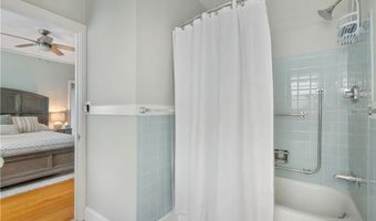 112 Esplanade, Middletown, RI 02842