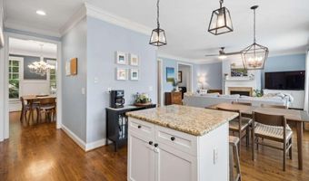 963 Westmoreland Cir NW, Atlanta, GA 30318