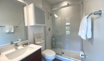 1111 ORREN St NE 300, Washington, DC 20002