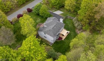 15 Upper Plateau Dr, Alloway, NJ 07462