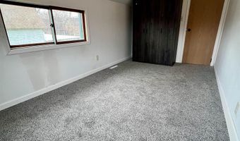 526 Hannah Ave, Alma, MI 48801