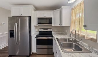 1504 Woodland Dr, Bainbridge, GA 39819