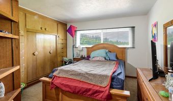 5724 S ANDERSON Rd, Aurora, OR 97002