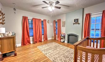 909 N 2nd St, Arkansas City, KS 67005