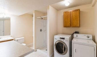 2627 Stange Rd, Ames, IA 50010