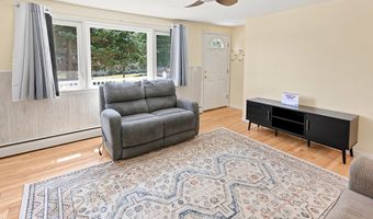 9 Whitewood Rd, Clinton, CT 06413