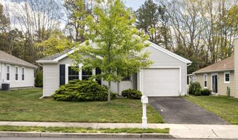 98 Pine Oak Blvd, Barnegat, NJ 08005