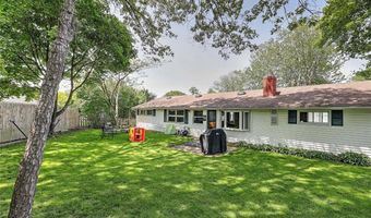 92 Chatworth Ave, Warwick, RI 02886