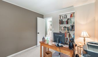 493 Edgeworthe Dr SE, Ada, MI 49301