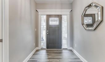 4936 N Prestwick Ave, Bel Aire, KS 67226
