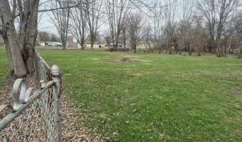 101 W Givens St, Abingdon, IL 61410