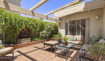 124 Reddington Ct, Camarillo, CA 93010