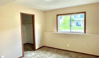 905 24th Ave NW, Austin, MN 55912