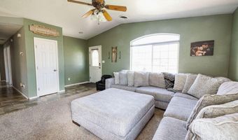 102 GARDEN Cir, Bloomfield, NM 87413