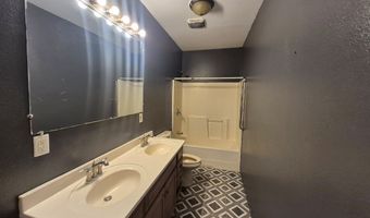 7041 Hancock Dr, Bay St. Louis, MS 39520