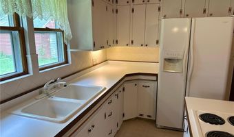 58454 220th St, Austin, MN 55933