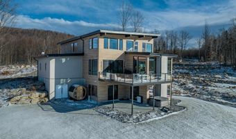 289 Ledgewood Dr, Bethlehem, NH 03574