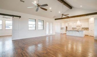 101 Consolation Dr, Millsap, TX 76066