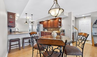 401 Bay Shore Dr 17B, Barnegat, NJ 08005