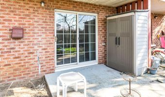 9 King James Ln, Atlantic Highlands, NJ 07716