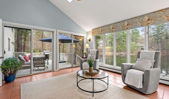 12 Magazine St, Bedford, NH 03110