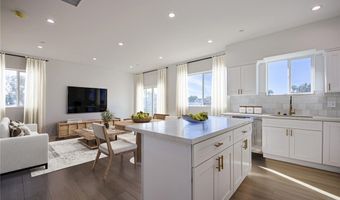 2404 S Cochran Ave, Los Angeles, CA 90016