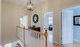 38 Highland Ave, Barrington, RI 02806
