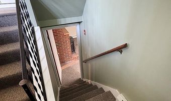 105 Windsor Ave, Augusta, ME 04330