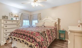 20440 147th St, Basehor, KS 66007