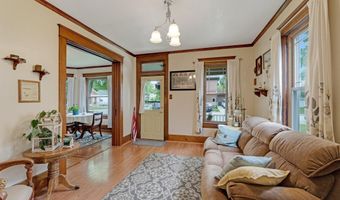 804 S Jackson St, Auburn, IN 46706