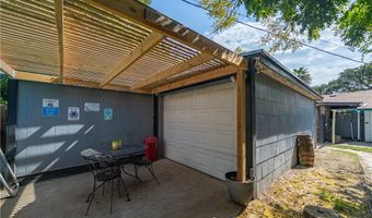 252 S 8th St, Aransas Pass, TX 78336