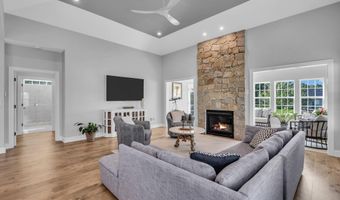 61 MILKY WAY Dr, Barnegat, NJ 08005