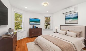 73 3rd Ave C, Atlantic Highlands, NJ 07716