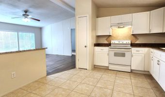 2820 N 19th St, Ocean Springs, MS 39564