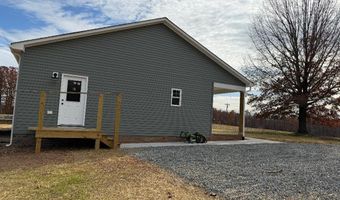 677 Piney Mountain Rd, Appomattox, VA 24522